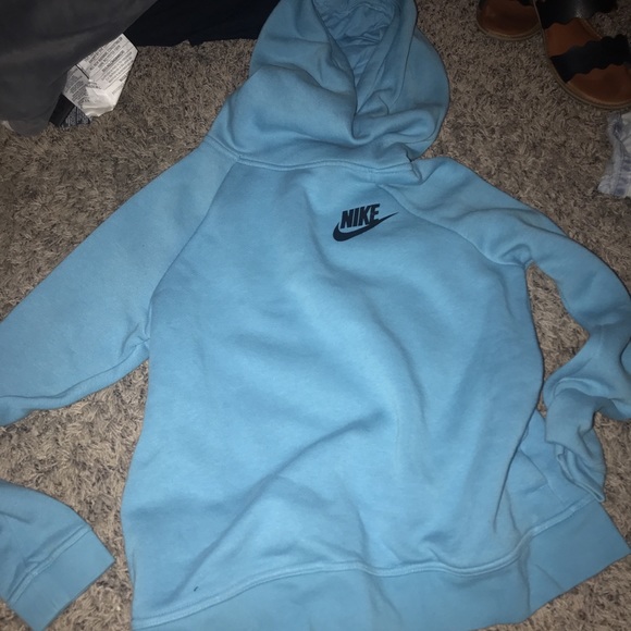 Nike jackets and sweatshirt - Picture 2 of 3